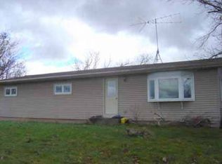 3290 Quarry Dr, Omro, WI 54963