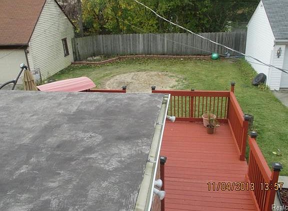 5th image of 15053 Glastonbury Ave