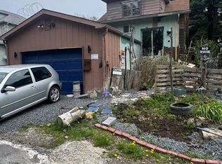 210 Hazel St, Parkhill, PA 15945