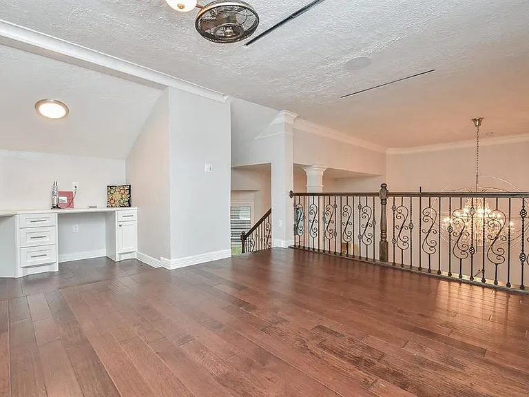 4526 Lakeside Meadow Dr — Photo 22