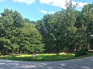 4 Stratton Pl, Greenville, SC 29615