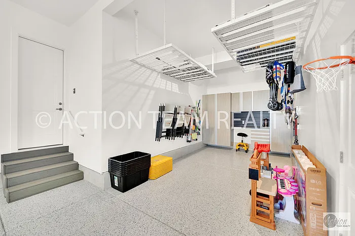 1722 W Oakridge Dr — Photo 29