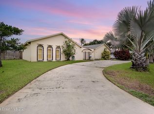 322 Hibiscus Trl, Melbourne Beach, FL 32951