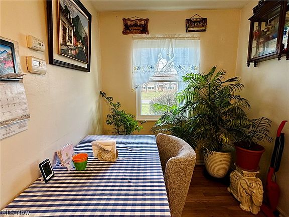 5th image of 5948 Dunham Rd