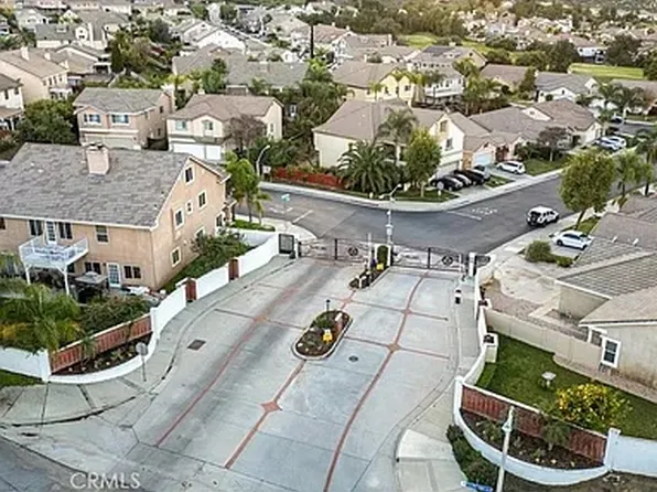 27924 De La Valle Dr, Moreno Valley, CA 92555