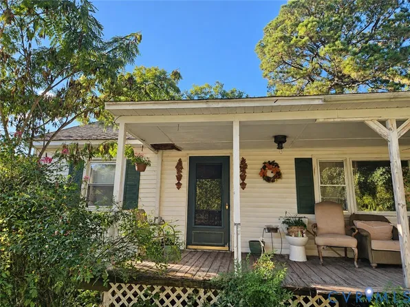 15022 George Washington Memorial Hwy, Saluda, VA 23149