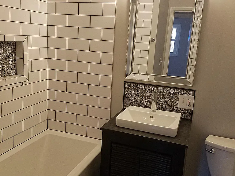 5890 Brouse Ave — Photo 5
