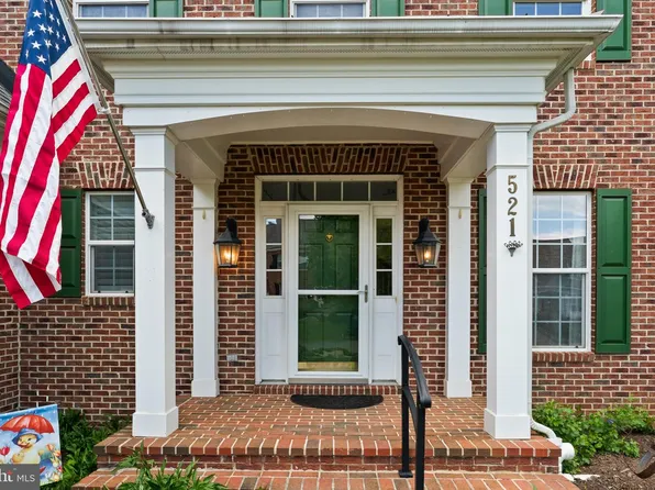 521 Page St, Berryville, VA 22611