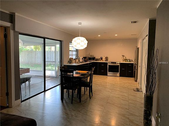 5th image of 10304 Chadbourne Dr