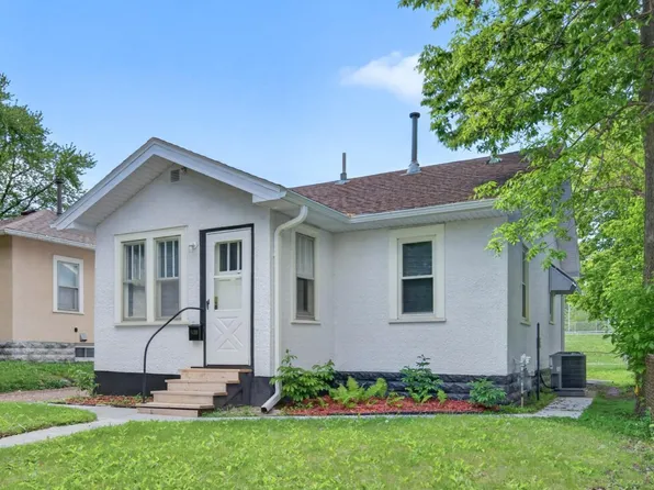 1690 Margaret St, Saint Paul, MN 55106