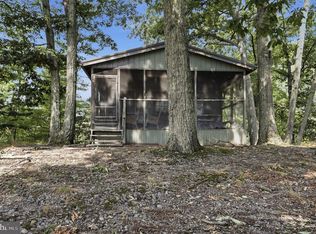 564 Highland Springs Rd, Moorefield, WV 26836