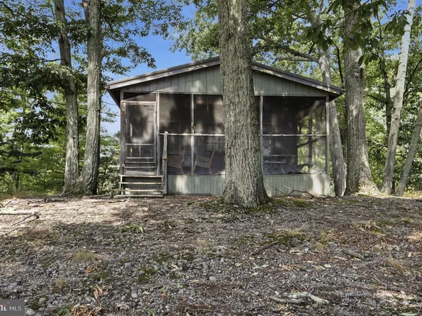564 Highland Springs Rd, Moorefield, WV 26836