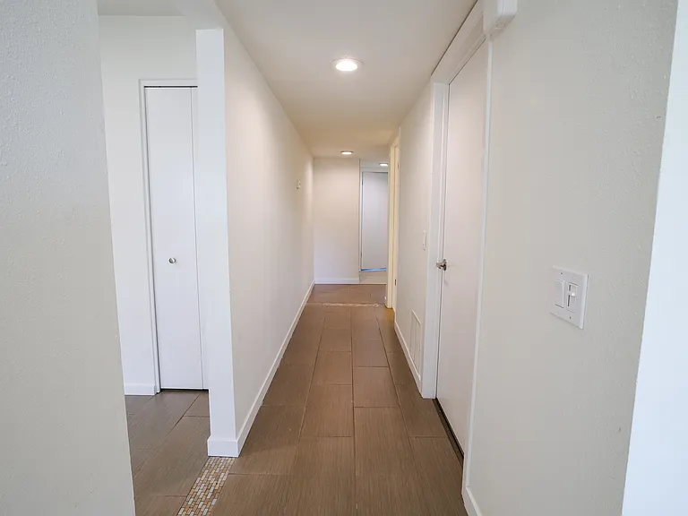 9201 NE Juanita Dr #305 — Photo 15