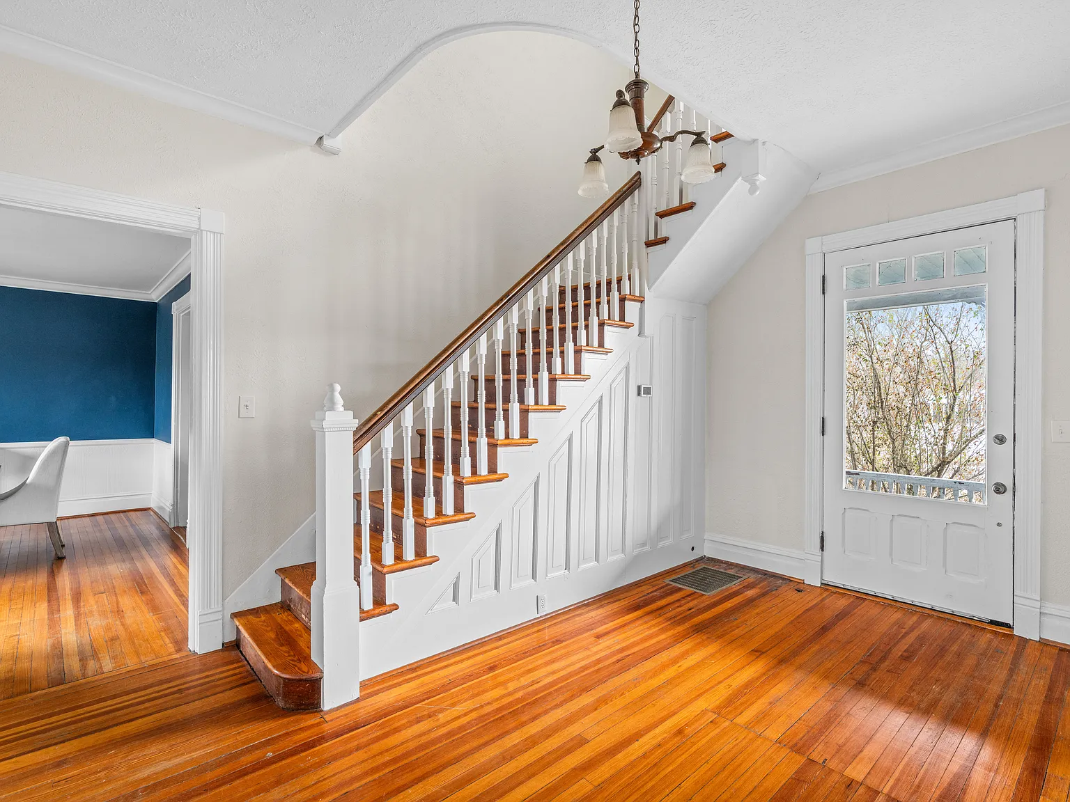 1 bed, 1.0 bath, $900 — Photo 3