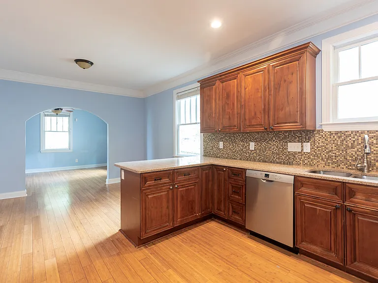 1816 Pegram St — Photo 15