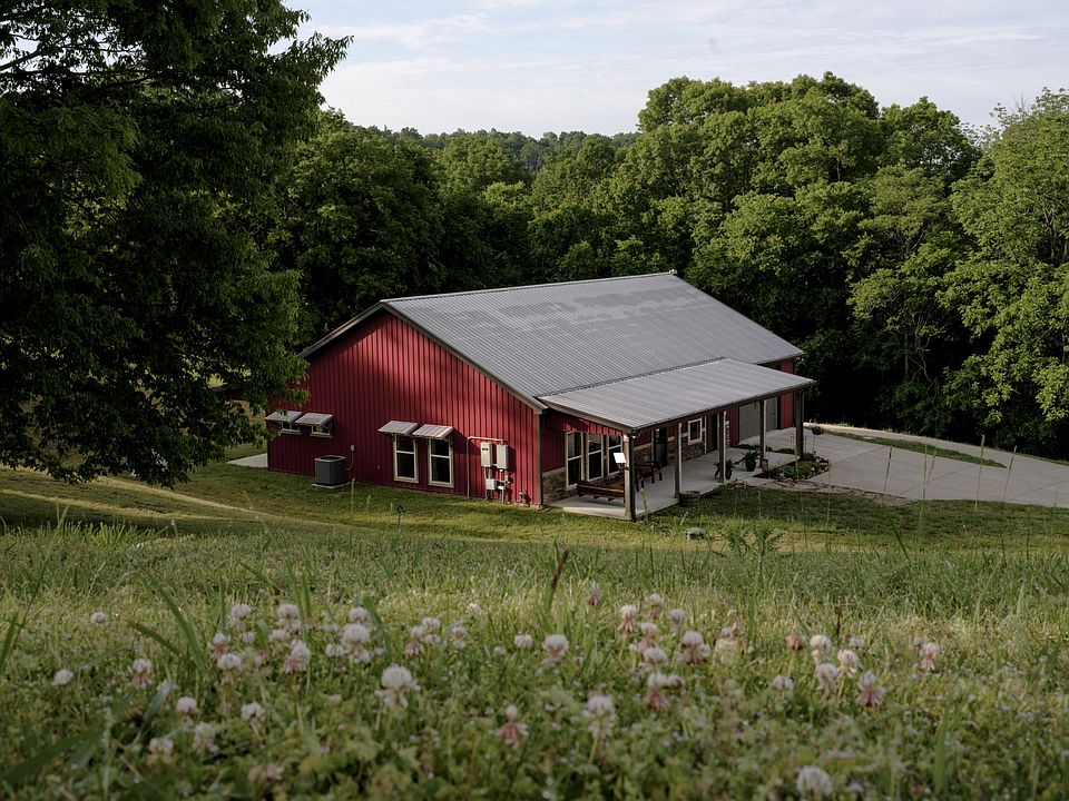 22nd image of 3210 Morel Rd