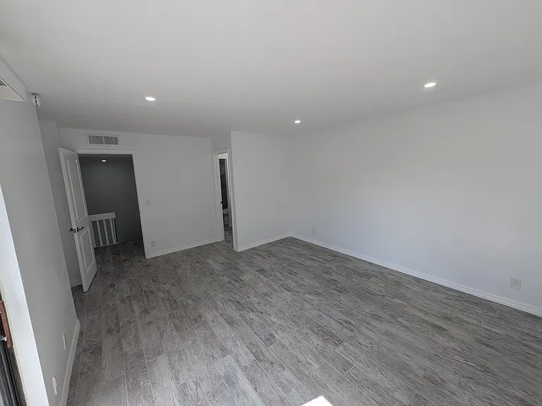 1733 N Congress Ave — Photo 21