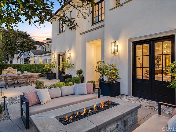 3rd image of 526 Riverside Ave