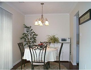 4th image of 72 Monmouth Dr