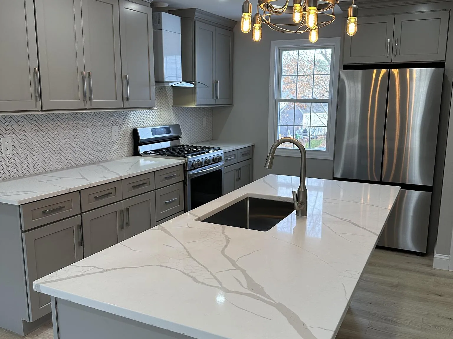 3 bed, 1573 sqft, $3,875 — Photo 3