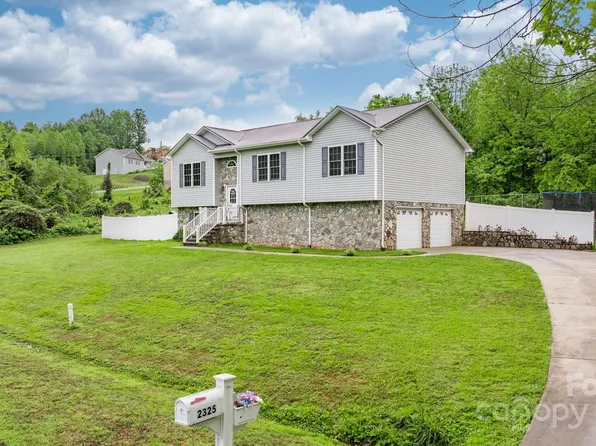 2325 Merts Way SE, Hudson, NC 28638