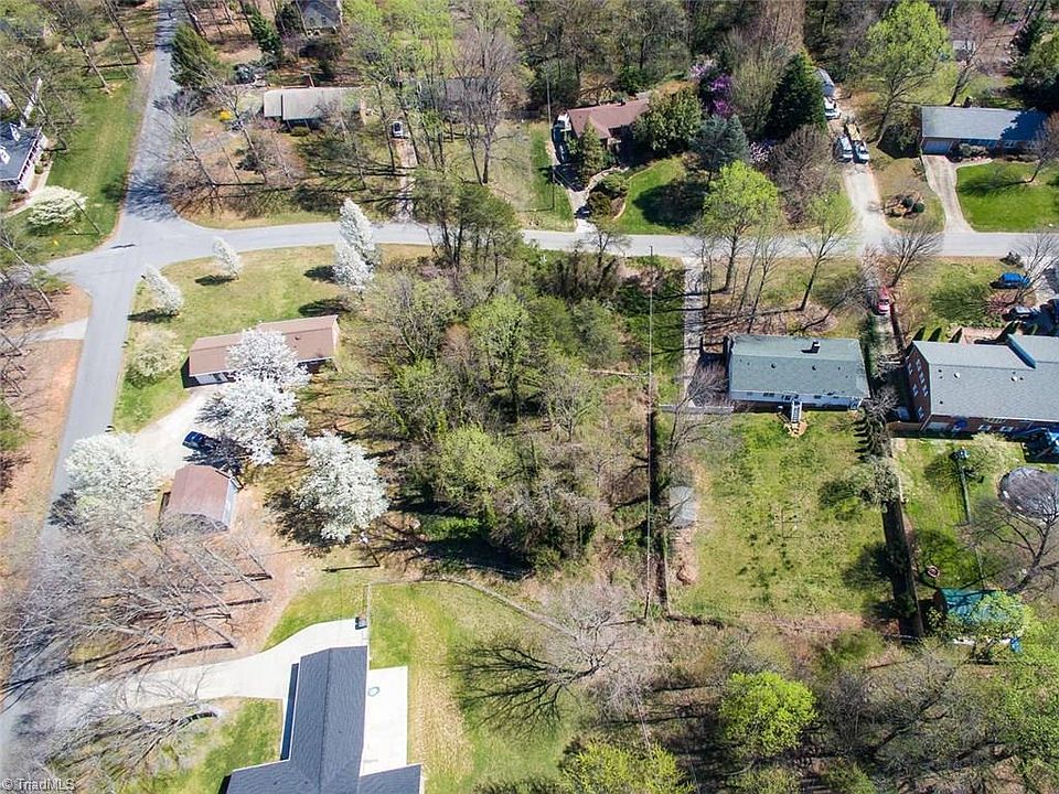 1st image of 4709 Waldorf Dr