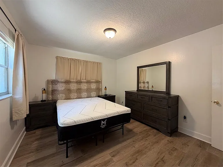 3230 W Saint Conrad St — Photo 14