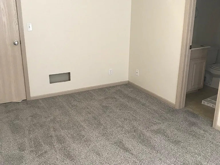 9844 N Lewis Ave — Photo 12