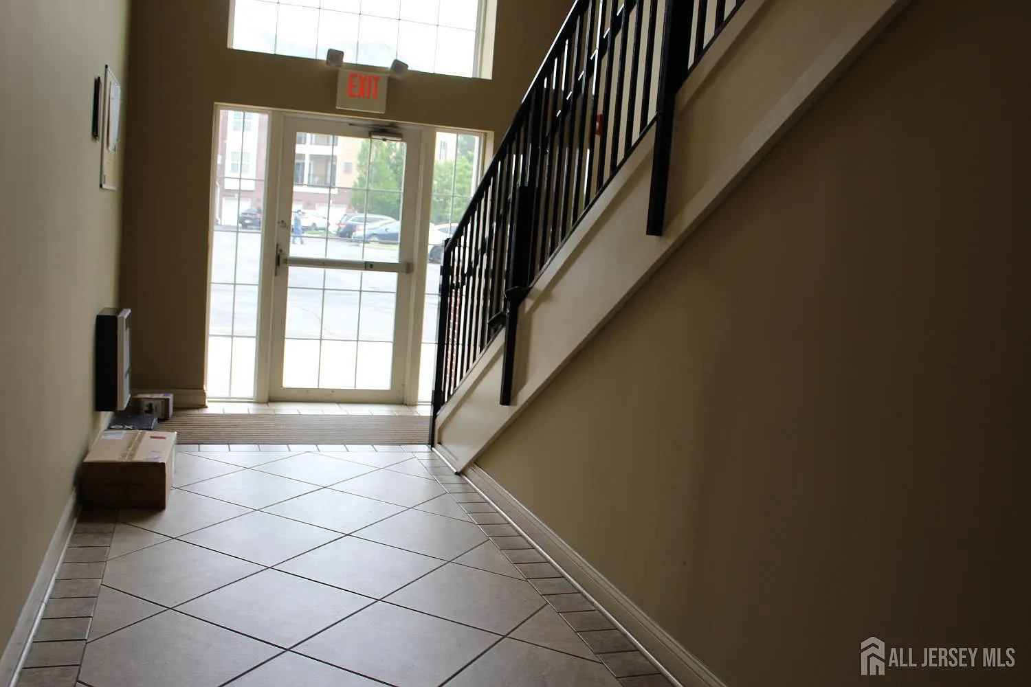 2 bed, 2.0 bath, 1166 sqft, $2,550 — Photo 2