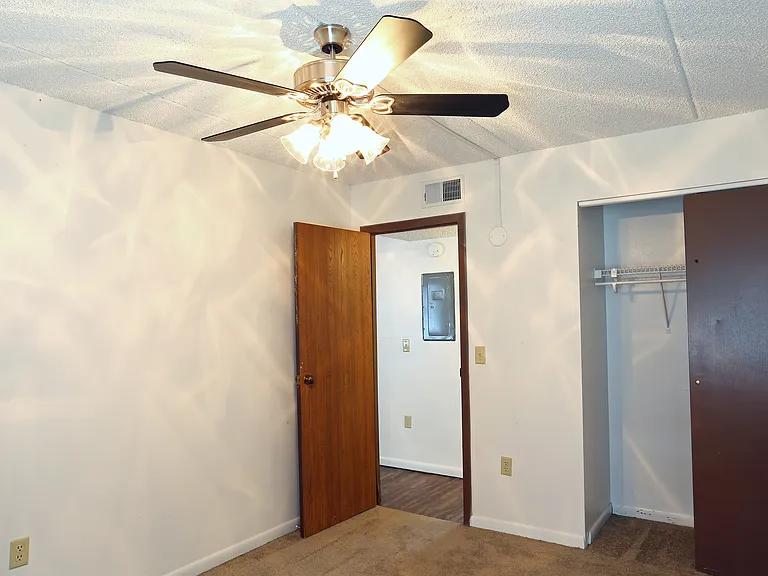 Bonny Apartments — Photo 7