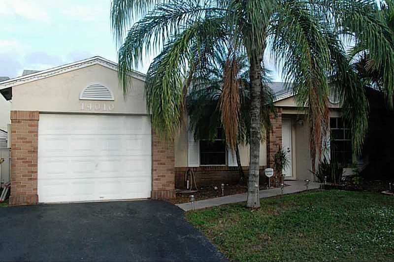 1st image of 14010 Langley Pl