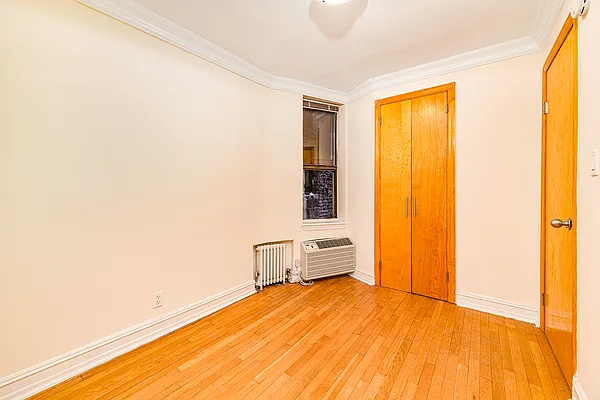 Rented by Bond New York | media 11