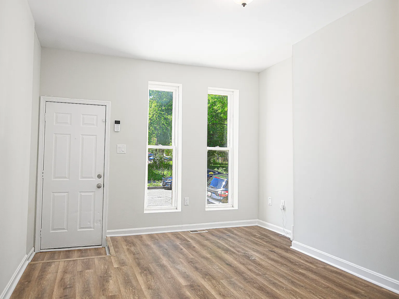 2 bed, 850 sqft, $1,175 — Photo 2