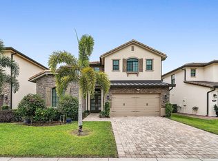 8884 Grand Prix Ln, Boynton Beach, FL 33472