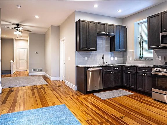 3rd image of 3171 Nebraska Ave #2F