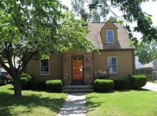 49 Athol St, Springfield, MA 01107