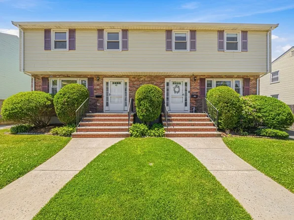 26-28 Desmond Ave, Watertown, MA 02472