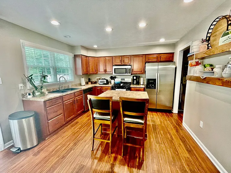 307 Marshall Heights Dr — Photo 9