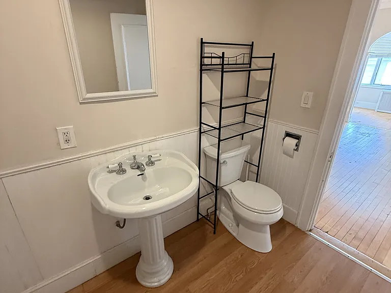 595 Chestnut St #1 — Photo 17