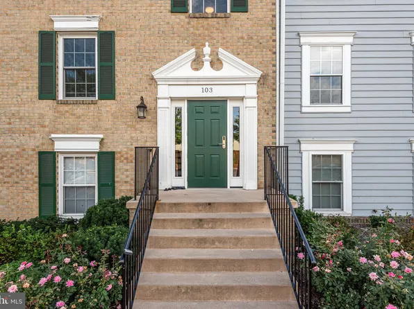 103 Fort Evans Rd SE APT B, Leesburg, VA 20175