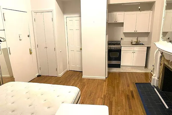 Rented by Sotheby's International Realty | media 8