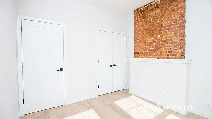 Rented by Nooklyn NYC LLC | media 22
