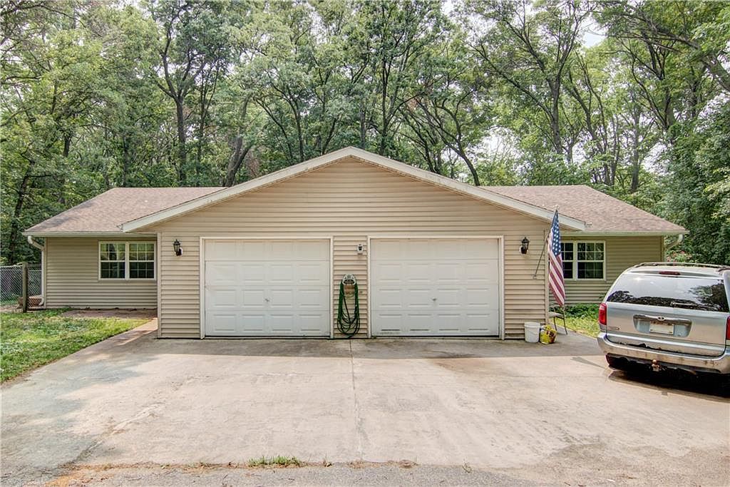 9595/9597 Curvue Road, Eau Claire, WI 54703 Zillow