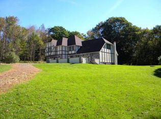 1051 Ascot Ave, Lake Ariel, PA 18436