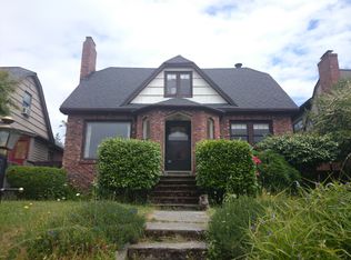 8048 Jones Ave NW, Seattle, WA 98117