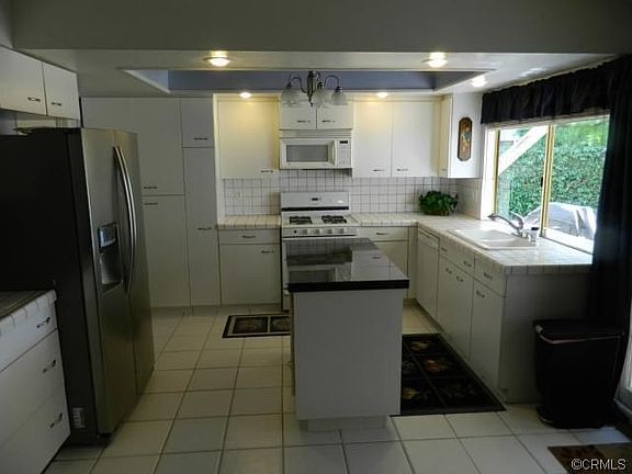 5th image of 15181 Nantes Cir