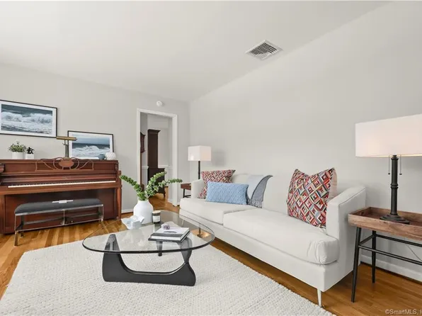 5 Penny Lane, Norwalk, CT 06850