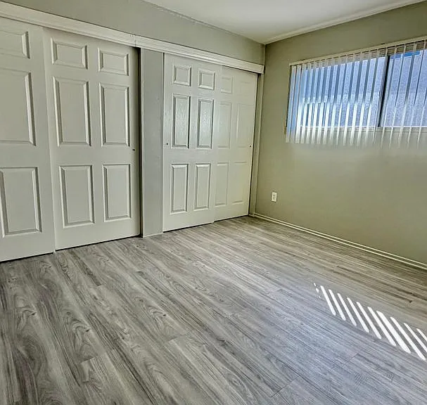 10059 Pinewood Ave — Photo 8