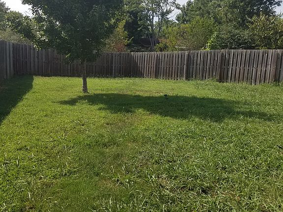 Spacious, fenced yard