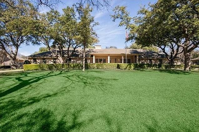 1st image of 5511 Royal Crest Dr
